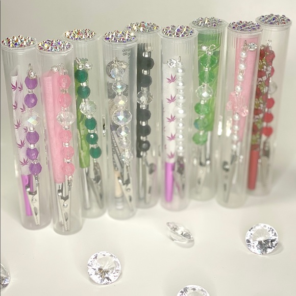 Roach clips - Picture 3 of 5